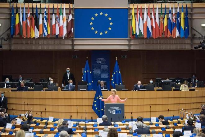 开云app包含风云突变费耶诺德冲刺阶段豪取连胜AC米兰国际比赛日再遭质疑，媒体一致点评：转折点山东男篮扳平良机的词条